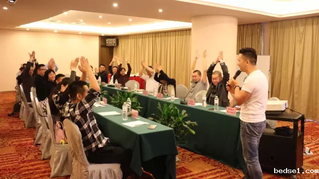 1478509539094058347.png 余龙.png