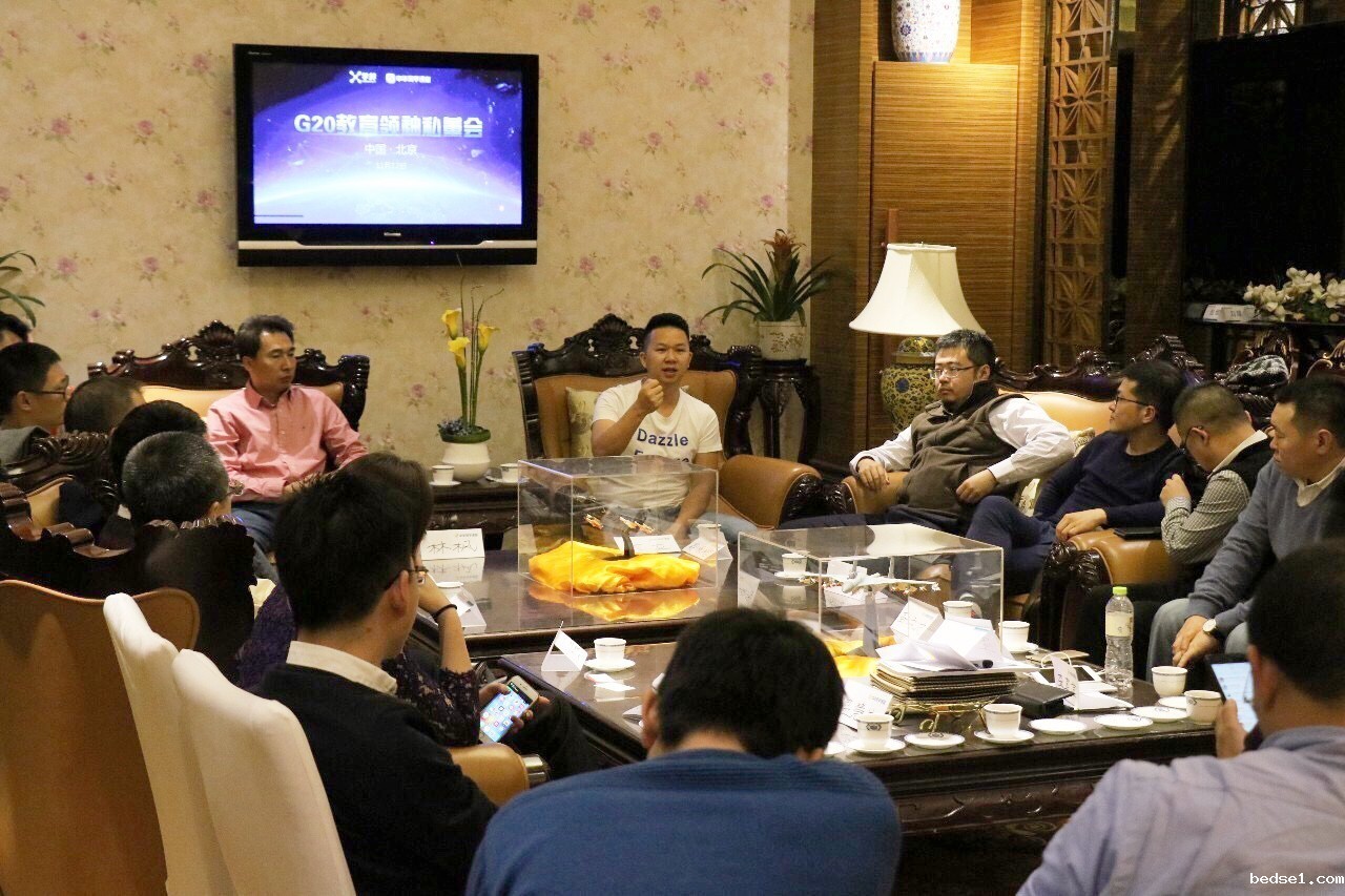 1479106078153040092.jpg 余龙.jpg