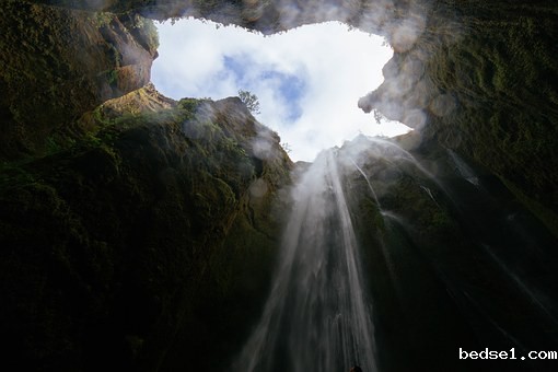 1533525382617033354.jpg cave-1149023__340.jpg